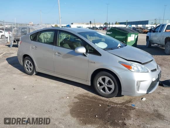 2015 Toyota Prius Two with VIN JTDKN3DU5F0414991, listed as a IAAI auction lot 43325153 with 134,834 mi miles and . Bid and sale history available at DreamBid. Image 1.