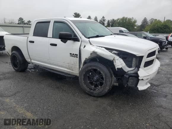2017 Ram 1500 Tradesman z VIN 1C6RR7KG8HS508238, wystawiony jako Copart lot #71950015 z przebiegiem 107 465 mil mil oraz Szkoda całkowita • Salvage title. Historia ofert i sprzedaży dostępna na DreamBid. Obrazek 4.