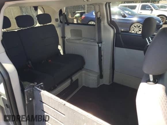 2010 Dodge Grand Caravan SXT with VIN 2D4RN5D10AR130721, listed as a Copart auction lot 80635825 with 199,299 mi miles and Salvage title. Bid and sale history available at DreamBid. Image 11.