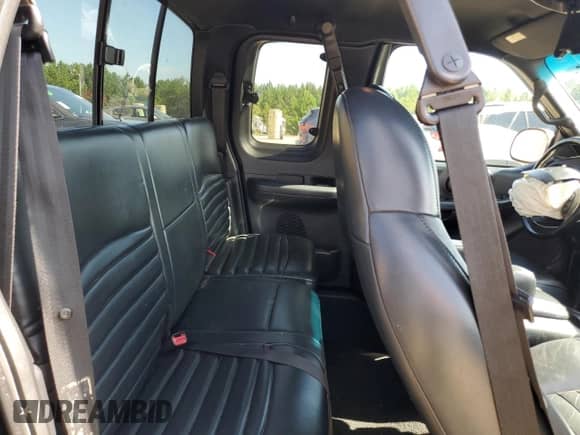 2000 Ford F-150 XL z VIN 2FTRX07L7YCA97835, wystawiony jako Copart lot #65135825 z przebiegiem Nie podano mil oraz Szkoda całkowita • Salvage title. Historia ofert i sprzedaży dostępna na DreamBid. Obrazek 10.