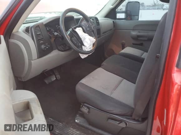 2008 GMC Sierra 1500 Work Truck с VIN 1GTEC14X18Z154184, выставлен на аукционе Copart как лот 87244554 с пробегом 169 157 миль миль и Списание • Salvage title. История ставок и продаж доступна на DreamBid. Изображение 7.