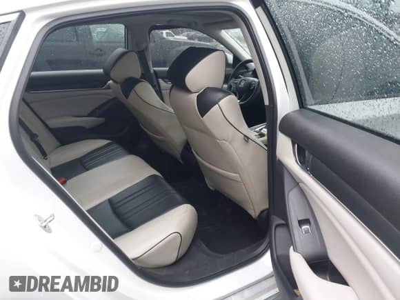 2018 Honda Accord EX z VIN 1HGCV1F42JA229226, wystawiony jako IAAI lot #41833944 z przebiegiem 82 961 mil mil oraz . Historia ofert i sprzedaży dostępna na DreamBid. Obrazek 8.