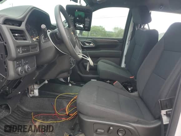 2024 Chevrolet Tahoe Commercial with VIN 1GNSKLED9RR152861, listed as a Copart auction lot 59890795 with 4,582 mi miles and Salvage title. Bid and sale history available at DreamBid. Image 7.