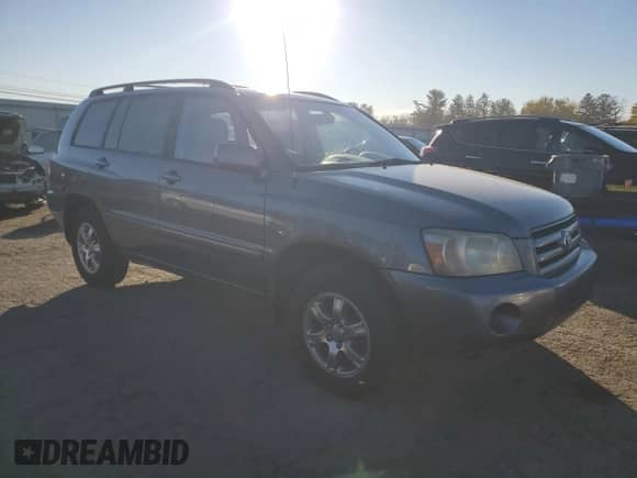 2006 Toyota Highlander w/3rd Row with VIN JTEEP21A960159107, listed as a Copart auction lot 82763665 with 304,491 mi miles and Clean title. Bid and sale history available at DreamBid. Image 4.