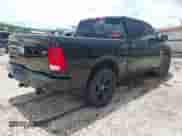 2014 Ram 1500 Express z VIN 1C6RR6KT6ES140158, wystawiony jako IAAI lot #42724514 z przebiegiem 133 831 mil mil oraz . Historia ofert i sprzedaży dostępna na DreamBid. Obrazek 4.