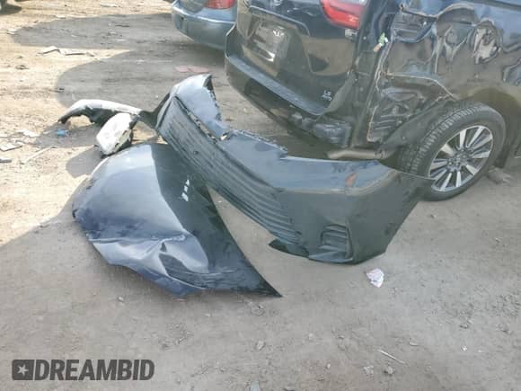 2020 Toyota Sienna LE with VIN 5TDJZ3DC1LS240014, listed as a Copart auction lot 44578935 with 136,892 mi miles and Salvage title. Bid and sale history available at DreamBid. Image 12.