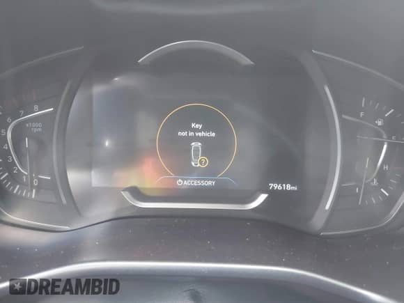 2020 Hyundai Santa Fe SEL z VIN 5NMS33AD8LH254272, wystawiony jako IAAI lot #43347441 z przebiegiem 79 618 mil mil oraz . Historia ofert i sprzedaży dostępna na DreamBid. Obrazek 7.