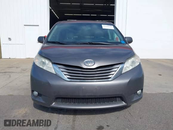 2017 Toyota Sienna XLE Auto Access Seat с VIN 5TDYZ3DCXHS850080, выставлен на аукционе IAAI как лот 43318127 с пробегом 203 063 миль миль и . История ставок и продаж доступна на DreamBid. Изображение 12.