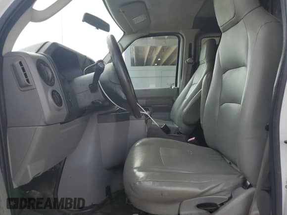 2013 Ford Econoline Cargo Commercial with VIN 1FTNS2EW4DDA24681, listed as a Copart auction lot 71933795 with 194,143 mi miles and Salvage title. Bid and sale history available at DreamBid. Image 7.