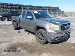 2011 GMC Sierra 1500 SLE с VIN 1GTR2VE3XBZ282826, выставлен на аукционе IAAI как лот 42124422 с пробегом Не указан миль и . История ставок и продаж доступна на DreamBid. Изображение 1.
