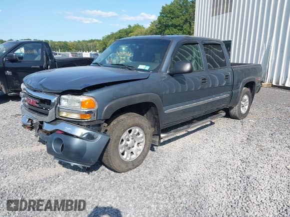2006 GMC Sierra 1500 SLE1 z VIN 2GTEK13T961171306, wystawiony jako IAAI lot #43179738 z przebiegiem 102 423 mil mil oraz . Historia ofert i sprzedaży dostępna na DreamBid. Obrazek 17.