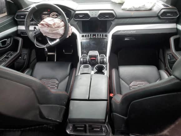 2019 Lamborghini Urus с VIN ZPBUA1ZL2KLA02294, выставлен на аукционе Copart как лот 52779455 с пробегом 44 853 миль миль и Списание • Salvage title. История ставок и продаж доступна на DreamBid. Изображение 8.