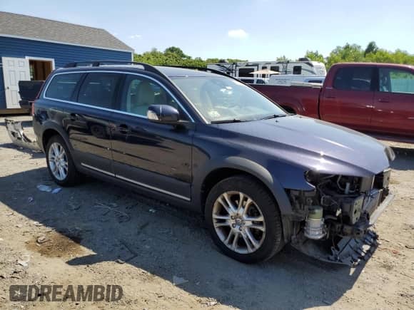 2016 Volvo XC70 T5 Premier z VIN YV4612NK9G1254837, wystawiony jako Copart lot #61815435 z przebiegiem 69 889 mil mil oraz Szkoda całkowita • Salvage title. Historia ofert i sprzedaży dostępna na DreamBid. Obrazek 4.