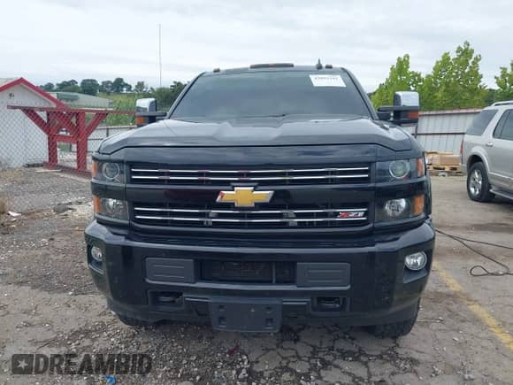 2015 Chevrolet Silverado 2500HD LTZ с VIN 1GC1KWE8XFF642344, выставлен на аукционе IAAI как лот 43053101 с пробегом 169 693 миль миль и . История ставок и продаж доступна на DreamBid. Изображение 12.