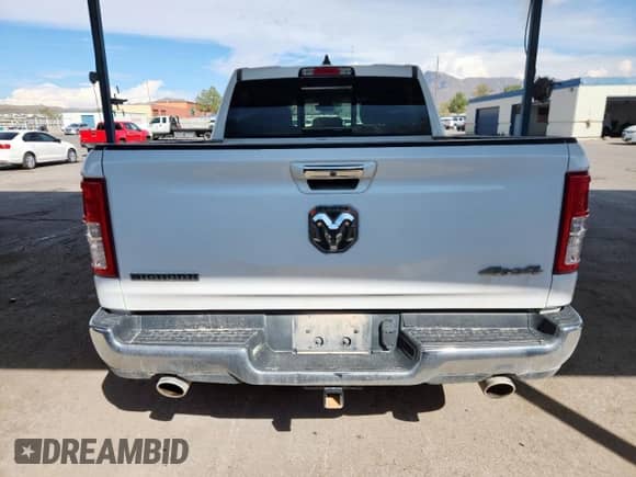 2020 Ram 1500 Lone Star z VIN 1C6SRFFT9LN350518, wystawiony jako Copart lot #80907055 z przebiegiem 77 428 mil mil oraz Czysty tytuł • Clean title. Historia ofert i sprzedaży dostępna na DreamBid. Obrazek 6.
