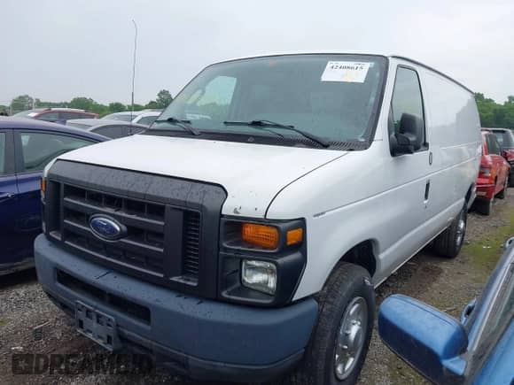 2012 Ford Econoline Cargo Recreational with VIN 1FTNE2EL0CDB36244, listed as a IAAI auction lot 42408615 with 122,290 mi miles and . Bid and sale history available at DreamBid. Image 2.