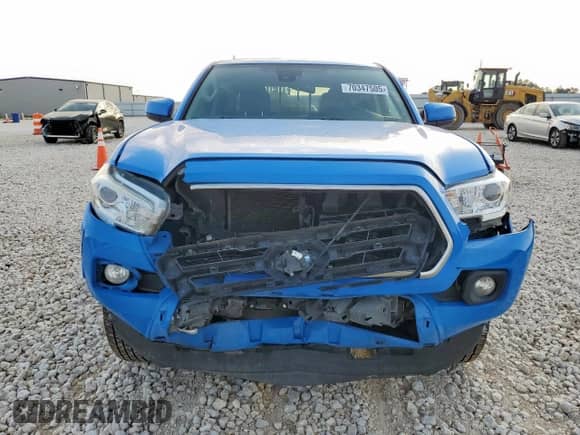 2020 Toyota Tacoma SR5 with VIN 5TFAZ5CN9LX088203, listed as a Copart auction lot 70347505 with 90,758 mi miles and Salvage title. Bid and sale history available at DreamBid. Image 5.