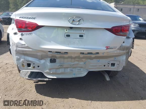 2020 Hyundai Accent SE с VIN 3KPC24A67LE112453, выставлен на аукционе IAAI как лот 43118028 с пробегом 75 874 миль миль и . История ставок и продаж доступна на DreamBid. Изображение 6.