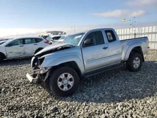 2006 Toyota Tacoma с VIN 5TEUU42N36Z306530, выставлен на аукционе Copart как лот 82293625 с пробегом 220 562 миль миль и Списание • Salvage title. История ставок и продаж доступна на DreamBid. Изображение 1.