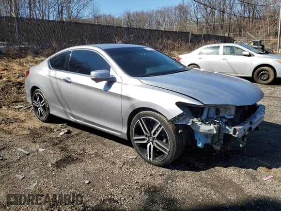 2017 Honda Accord Touring with VIN 1HGCT2B02HA006290, listed as a Copart auction lot 47719545 with 39,123 mi miles and Salvage title. Bid and sale history available at DreamBid. Image 4.