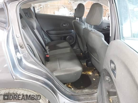 2022 Honda HR-V LX z VIN 3CZRU6H31NM765181, wystawiony jako IAAI lot #42969457 z przebiegiem 39 991 mil mil oraz . Historia ofert i sprzedaży dostępna na DreamBid. Obrazek 8.