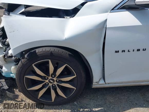 2016 Chevrolet Malibu LT с VIN 1G1ZF5SX3GF325917, выставлен на аукционе IAAI как лот 42850547 с пробегом 116 260 миль миль и . История ставок и продаж доступна на DreamBid. Изображение 17.