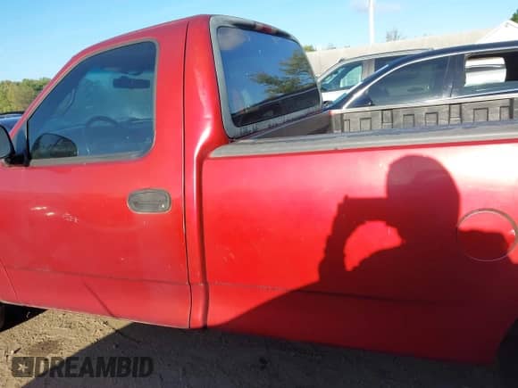 2001 Ford F-150 XL с VIN 3FTZF17241MA71350, выставлен на аукционе IAAI как лот 43348391 с пробегом 213 726 миль миль и . История ставок и продаж доступна на DreamBid. Изображение 14.