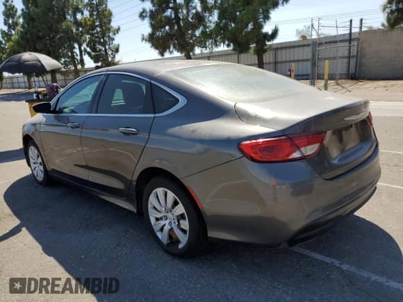 2015 Chrysler 200 LX with VIN 1C3CCCFB9FN550702, listed as a Copart auction lot 71559795 with 109,238 mi miles and Clean title. Bid and sale history available at DreamBid. Image 2.