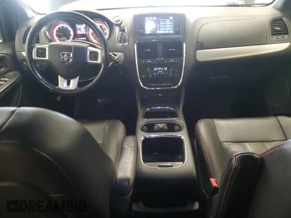 2014 Dodge Grand Caravan R/T with VIN 2C4RDGEGXER177257, listed as a Copart auction lot 62407225 with 199,332 mi miles and Non repairable. Bid and sale history available at DreamBid. Image 8.