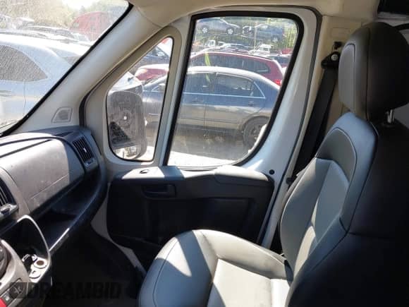 2017 Ram ProMaster Cargo с VIN 3C6TRVAG3HE519453, выставлен на аукционе IAAI как лот 43139458 с пробегом 179 578 миль миль и . История ставок и продаж доступна на DreamBid. Изображение 5.