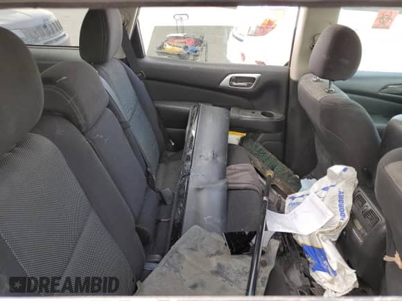 2019 Nissan Pathfinder Platinum z VIN 5N1DR2MM8KC620933, wystawiony jako Copart lot #70779515 z przebiegiem Nie podano mil oraz Szkoda całkowita • Salvage title. Historia ofert i sprzedaży dostępna na DreamBid. Obrazek 10.