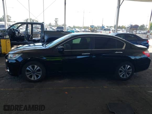 2014 Honda Accord LX с VIN 1HGCR2F33EA269418, выставлен на аукционе IAAI как лот 43386030 с пробегом 148 514 миль миль и . История ставок и продаж доступна на DreamBid. Изображение 14.