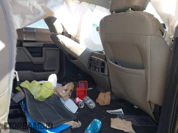 2020 Ford F-150 XL z VIN 1FTEW1E4XLKE36532, wystawiony jako IAAI lot #43313784 z przebiegiem Nie podano mil oraz . Historia ofert i sprzedaży dostępna na DreamBid. Obrazek 8.