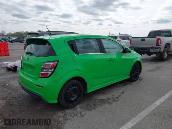 2017 Chevrolet Sonic LT с VIN 1G1JD6SB1H4163702, выставлен на аукционе IAAI как лот 41919183 с пробегом 96 748 миль миль и . История ставок и продаж доступна на DreamBid. Изображение 4.