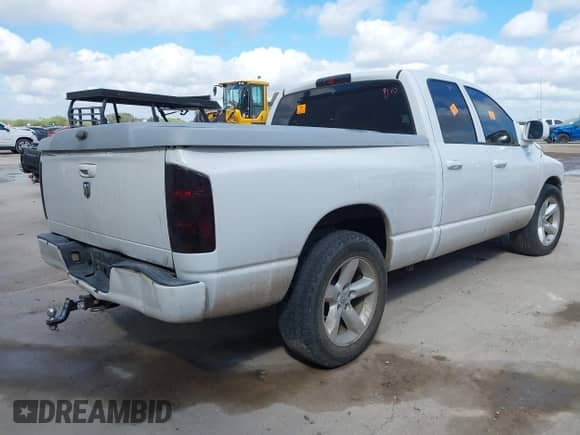2004 Dodge 1500 SLT with VIN 1D7HA18DX4J100268, listed as a IAAI auction lot 42855922 with 199,039 mi miles and . Bid and sale history available at DreamBid. Image 4.