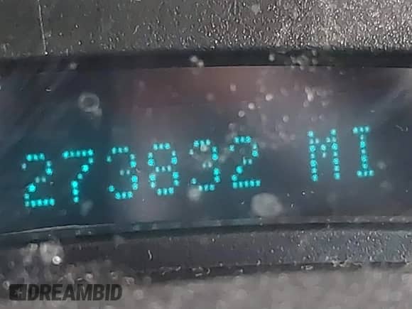 2005 GMC Sierra 1500 SLE z VIN 2GTEC19TX51217941, wystawiony jako IAAI lot #41333257 z przebiegiem 273 832 mil mil oraz . Historia ofert i sprzedaży dostępna na DreamBid. Obrazek 15.