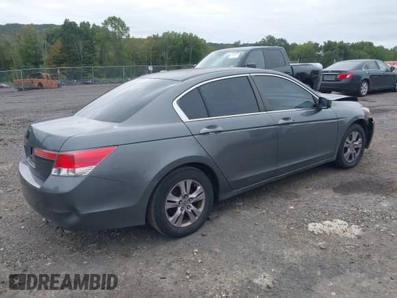 2012 Honda Accord LX Premium с VIN 1HGCP2F46CA231886, выставлен на аукционе IAAI как лот 43282807 с пробегом 212 578 миль миль и . История ставок и продаж доступна на DreamBid. Изображение 4.