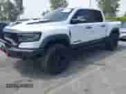 2022 Ram 1500 TRX z VIN 1C6SRFU97NN168472, wystawiony jako IAAI lot #42160696 z przebiegiem 13 695 mil mil oraz . Historia ofert i sprzedaży dostępna na DreamBid. Obrazek 2.