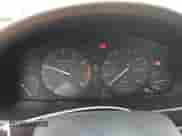 1996 Honda Accord EX z VIN 1HGCE6671TA003110, wystawiony jako Copart lot #60751665 z przebiegiem 129 984 mil mil oraz Czysty tytuł • Clean title. Historia ofert i sprzedaży dostępna na DreamBid. Obrazek 9.