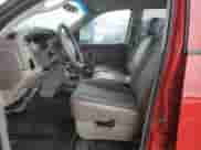 2004 Dodge 2500 SLT z VIN 3D7KA28D24G109351, wystawiony jako Copart lot #46521585 z przebiegiem 68 462 mil mil oraz Szkoda całkowita • Salvage title. Historia ofert i sprzedaży dostępna na DreamBid. Obrazek 7.