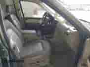 2003 Ford Explorer Eddie Bauer z VIN 1FMZU74K73UC35309, wystawiony jako IAAI lot #41565422 z przebiegiem 100 990 mil mil oraz . Historia ofert i sprzedaży dostępna na DreamBid. Obrazek 5.