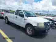 2006 Ford F-150 XL z VIN 1FTRF12W86KB54661, wystawiony jako IAAI lot #42581375 z przebiegiem 309 793 mil mil oraz . Historia ofert i sprzedaży dostępna na DreamBid. Obrazek 1.