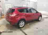 2018 Ford Escape SE z VIN 1FMCU9GDXJUA57472, wystawiony jako Copart lot #71843755 z przebiegiem 95 601 mil mil oraz Szkoda całkowita • Salvage title. Historia ofert i sprzedaży dostępna na DreamBid. Obrazek 3.