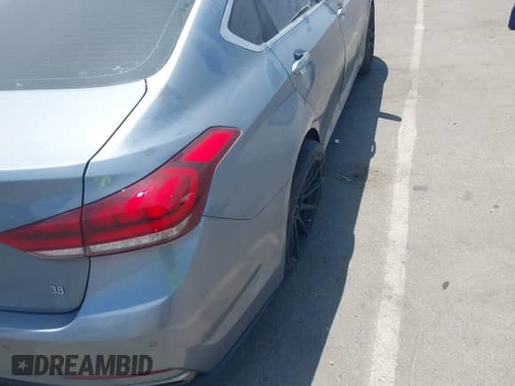 2016 Hyundai Genesis 3.8L с VIN KMHGN4JE6GU136794, выставлен на аукционе IAAI как лот 42527829 с пробегом 107 803 миль миль и . История ставок и продаж доступна на DreamBid. Изображение 17.