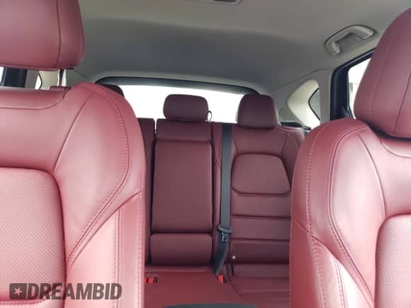 2025 Mazda CX-5 S Carbon Edition z VIN JM3KFBCM7S0681298, wystawiony jako Copart lot #69565385 z przebiegiem 9 552 mil mil oraz Czysty tytuł • Clean title. Historia ofert i sprzedaży dostępna na DreamBid. Obrazek 10.