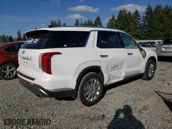2023 Hyundai Palisade SEL с VIN KM8R24GE7PU523671, выставлен на аукционе Copart как лот 44580993 с пробегом 3 353 миль миль и . История ставок и продаж доступна на DreamBid. Изображение 3.