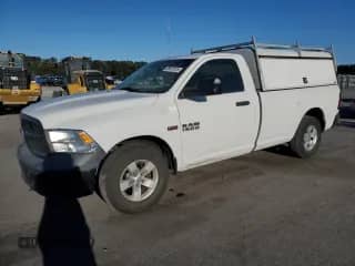 2016 Ram 1500 Tradesman z VIN 3C6JR6DT5GG213668, wystawiony jako Copart lot #89612815 z przebiegiem 148 574 mil mil oraz Czysty tytuł • Clean title. Historia ofert i sprzedaży dostępna na DreamBid. Obrazek 1.