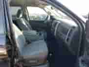 2014 Ram 1500 Express z VIN 1C6RR7KT9ES218874, wystawiony jako IAAI lot #43000372 z przebiegiem 161 666 mil mil oraz . Historia ofert i sprzedaży dostępna na DreamBid. Obrazek 5.