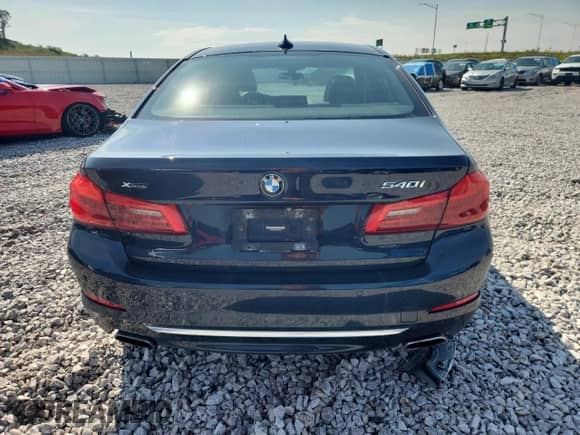 2017 BMW 5 Series 540i xDrive с VIN WBAJE7C34HG479513, выставлен на аукционе Copart как лот 71991595 с пробегом 221 524 миль миль и Чистый • Clean title. История ставок и продаж доступна на DreamBid. Изображение 6.