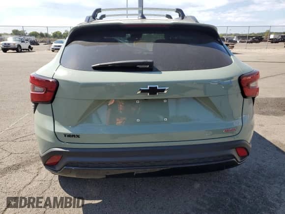2024 Chevrolet Trax 2RS с VIN KL77LJE2XRC178416, выставлен на аукционе Copart как лот 80174585 с пробегом 15 295 миль миль и Списание • Salvage title. История ставок и продаж доступна на DreamBid. Изображение 6.